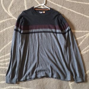 Quicksilver sweater large